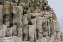 Basaltsteine am Reynisfjara Strand 2